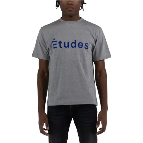 Études - Tops > T-Shirts - Gray - Études - Modalova