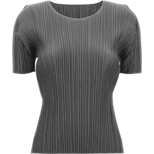 Tops > T-Shirts - - Issey Miyake - Modalova