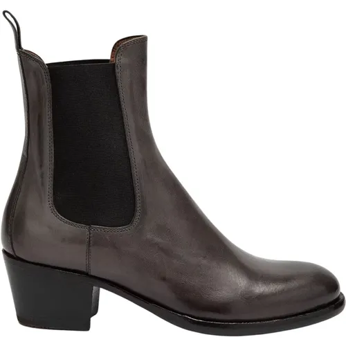 Shoes > Boots > Chelsea Boots - - Elia Maurizi - Modalova