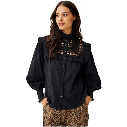 Blouses & Shirts > Shirts - - IN Front - Modalova