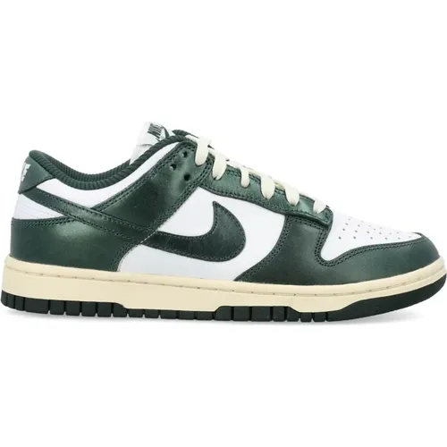 Nike - Shoes > Sneakers - Green - Nike - Modalova