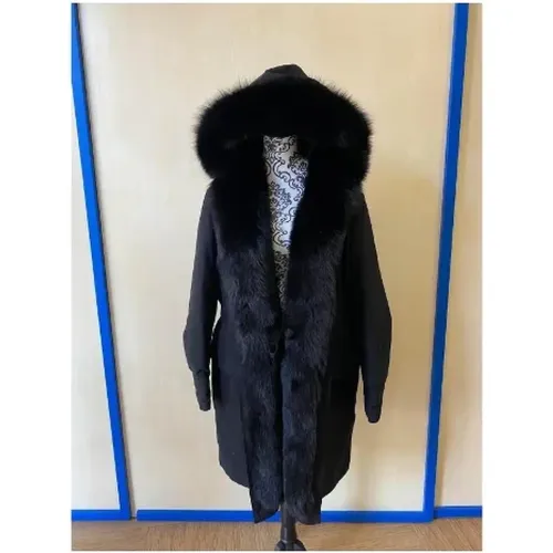 Pre-owned Fur outerwear - Moncler Pre-owned - Modalova