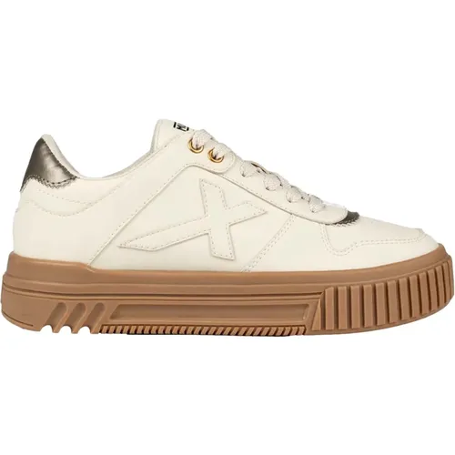 Munich - Shoes > Sneakers - Beige - Munich - Modalova