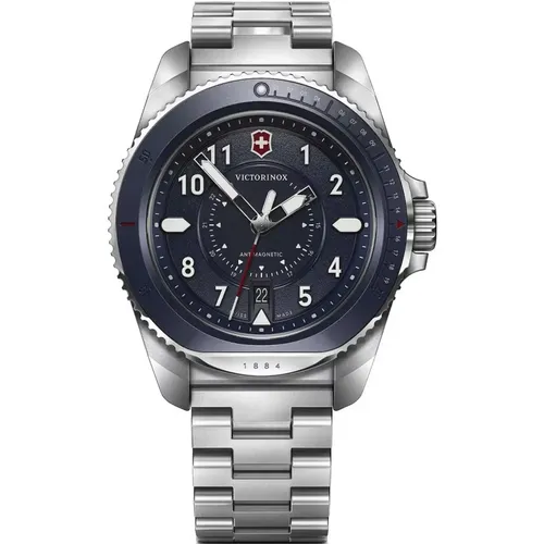 Accessories > Watches - - Victorinox - Modalova