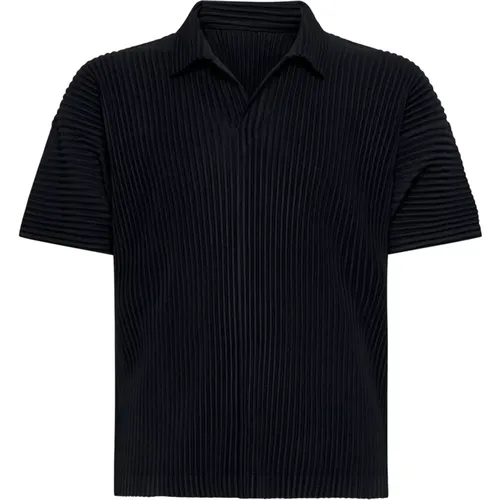 Tops > Polo Shirts - - Issey Miyake - Modalova