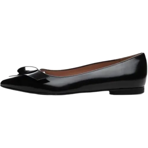 Shoes > Flats > Ballerinas - - Poche Paris - Modalova