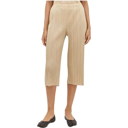 Trousers > Cropped Trousers - - Issey Miyake - Modalova