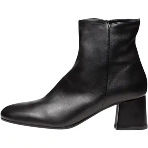 Shoes > Boots > Heeled Boots - - Poche Paris - Modalova