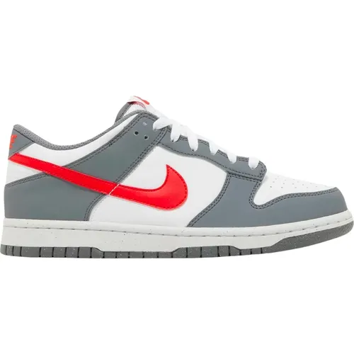 Nike - Shoes > Sneakers - Gray - Nike - Modalova