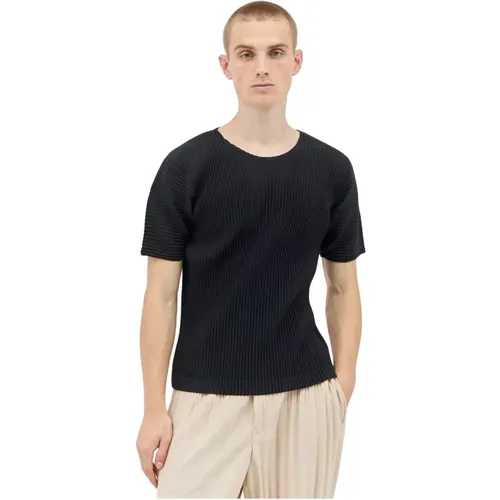 Tops > T-Shirts - - Issey Miyake - Modalova