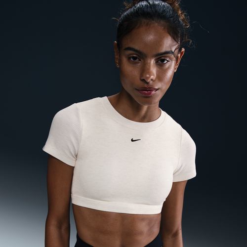 Brassière t-shirt court à maintien léger Sportswear Classic - Nike - Modalova