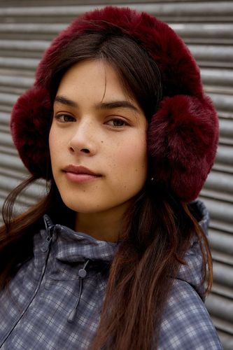 Cache-oreilles moelleux en forme de caur UO par en taille: TAILLE UNIQUE - Urban Outfitters - Modalova
