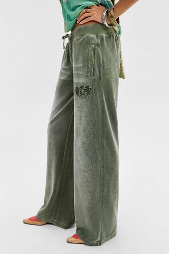 UO Exclusive Ida Washed Velour Track Pants en taille: XS - Juicy Couture - Modalova