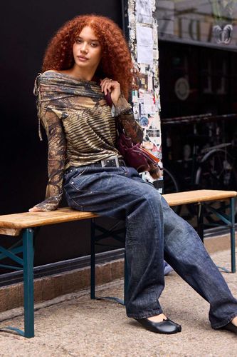Haut Bardot en maille Minne jaune en taille: XS - Silence + Noise - Modalova