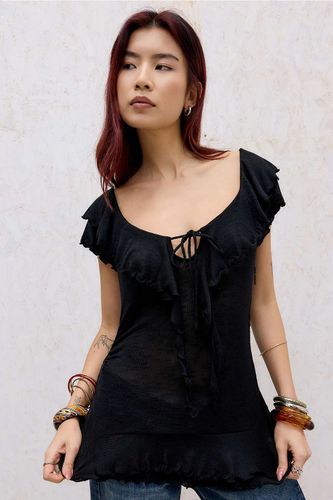Haut à volants UO Bella par en taille: XL - Urban Outfitters - Modalova