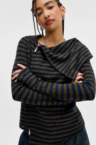 Pull à Col Bénitier avec Fermeture Éclair Asymétrique UO par taille: XS - Urban Outfitters - Modalova