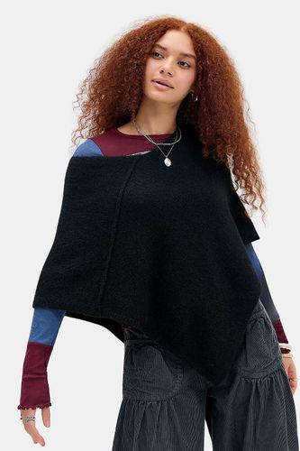 Poncho tricoté UO Biffy par en taille: XS - Urban Outfitters - Modalova