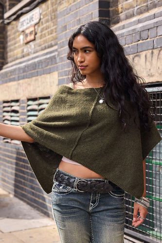 Poncho tricoté UO Biffy par en taille: XS - Urban Outfitters - Modalova