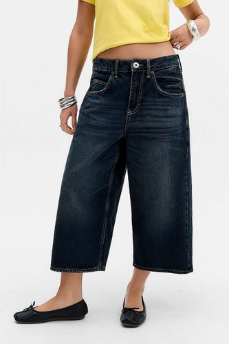 Jeans courts Jaya en taille: 26 - BDG - Modalova