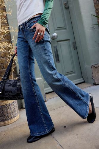 Jeans skinny bootcut taille basse Miko en taille: 24 l 30 L - BDG - Modalova