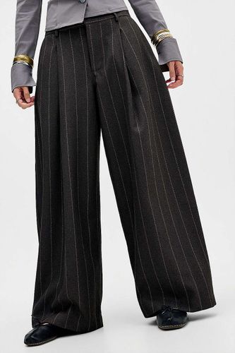 Pantalon cocon à fines rayures UO Noa par taille: XS Regular - Urban Outfitters - Modalova