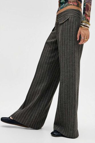 Pantalon UO Hannah à rayures taille basse par en taille: XS - Urban Outfitters - Modalova