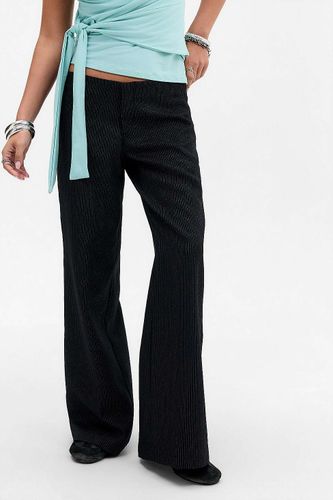 Pantalon Tally taille basse UO par en taille: XS Regular - Urban Outfitters - Modalova