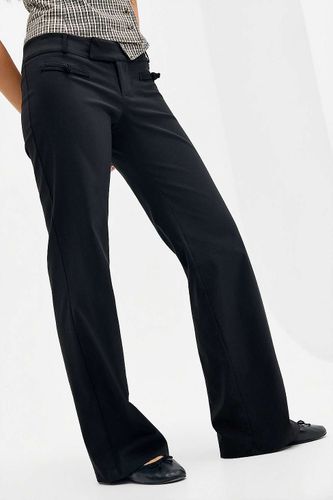 Pantalon UO Suzie Bengaline taille basse par en taille: Tp régulier - Urban Outfitters - Modalova