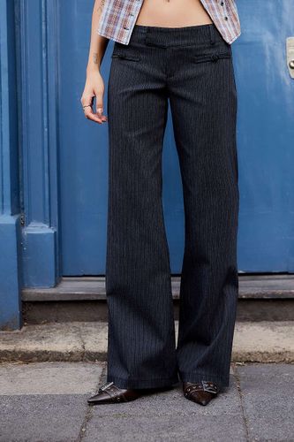 Pantalon UO Suzie Bengaline taille basse par taille: M Regular - Urban Outfitters - Modalova
