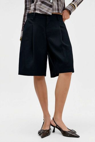 Short Nia noir UO par en taille: 2XS - Urban Outfitters - Modalova