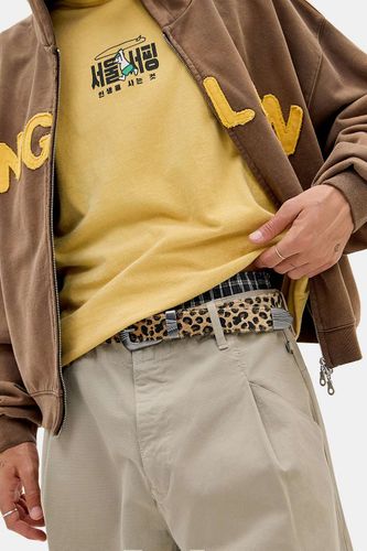 Ceinture à boucle à imprimé léopard UO par en taille: Small/Medium - Urban Outfitters - Modalova