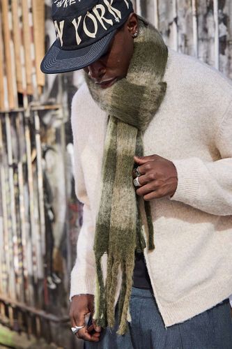 Écharpe couverture à carreaux verts UO par en taille: TAILLE UNIQUE - Urban Outfitters - Modalova