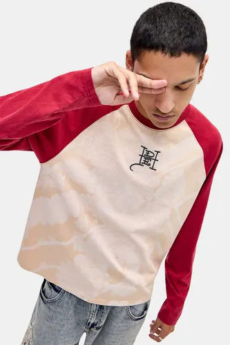 T-shirt graphique raglan gothique rouge exclusif UO en taille: XS - Ed Hardy - Modalova