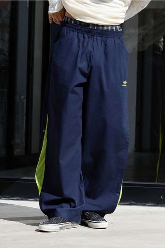 Pantalon de survêtement en maille marine et vert UO Exclusive en taille: Small - Umbro - Modalova