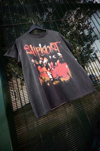 T-shirt graphique UO noir du groupe Slipknot par en taille: Small - Urban Outfitters - Modalova