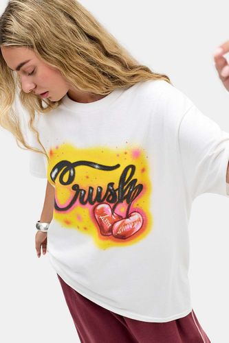 T-shirt graphique UO blanc Zara Larsson Crush par en taille: Small - Urban Outfitters - Modalova