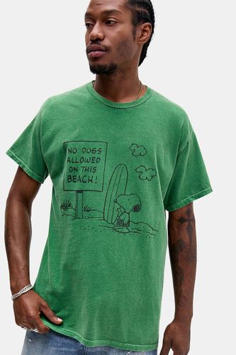 T-shirt de plage Snoopy vert UO par en taille: Small - Urban Outfitters - Modalova