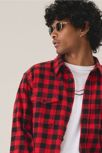 Chemise utilitaire à carreaux rouges en taille: Small - BDG - Modalova