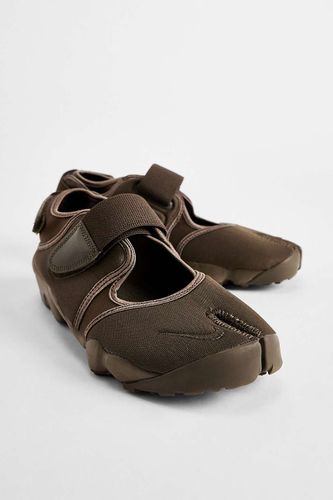Baskets Air Rift marron en taille: UK 3,5 - Nike - Modalova