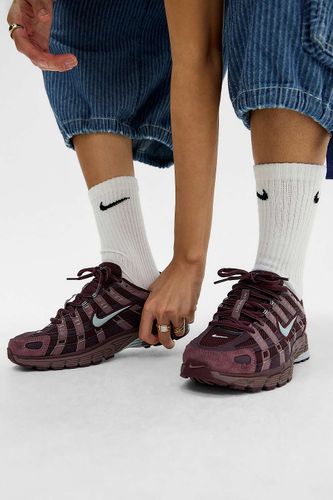 Baskets P-6000 bordeaux en taille: UK 4 - Nike - Modalova