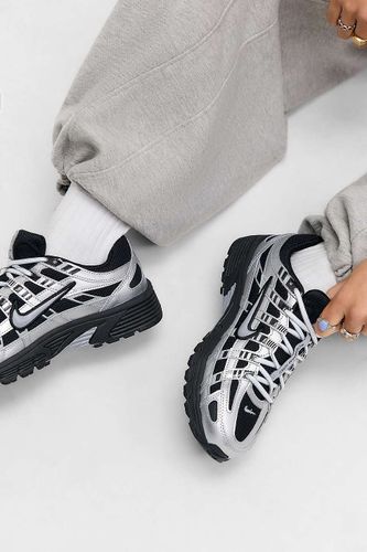 Baskets P-6000 noires et argentées en taille: UK 4 - Nike - Modalova