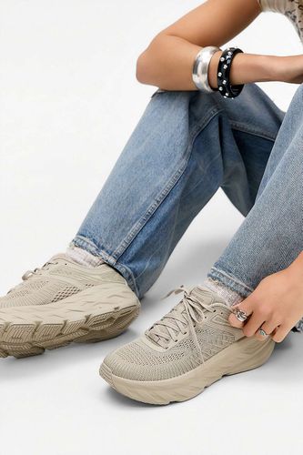 Baskets HOKA Bondi 7 par HOKA taille: UK 5 - HOKA® - Modalova