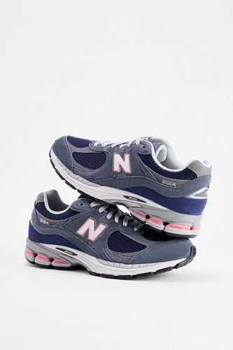 Baskets 2002 bleues et roses en taille: UK 10 / EU 44.5 - New Balance - Modalova