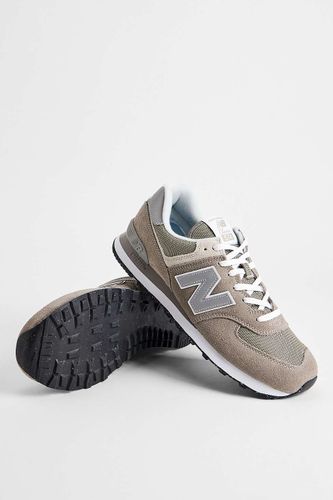 Baskets grises 574 en daim en taille: UK 7 - New Balance - Modalova