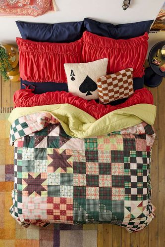 Courtepointe patchwork rose et verte par en taille: TAILLE UNIQUE - Urban Outfitters - Modalova
