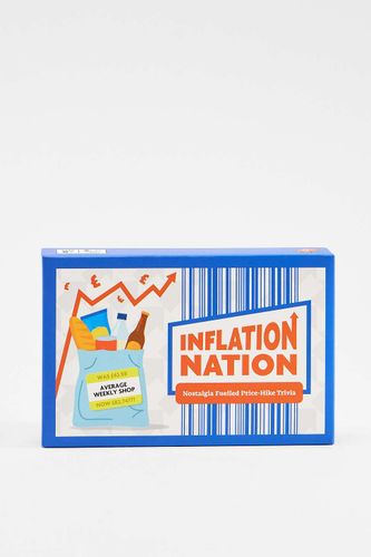 Jeu de cartes Inflation Nation en taille: TAILLE UNIQUE - Urban Outfitters - Modalova