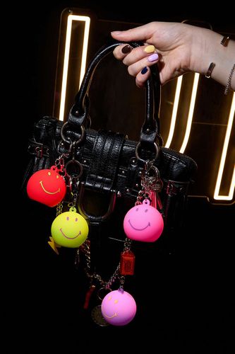 Porte-clés Boîte Mystère Smiley en taille: TAILLE UNIQUE - Mr Maria - Modalova