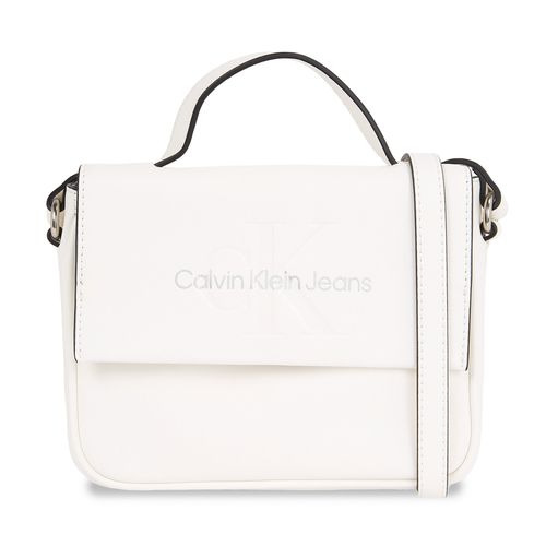 Sac à main Calvin Klein Jeans Sculpted Boxy Flap Cb20 Mono K60K610829 White/Silver Logo 0LI - Chaussures.fr - Modalova