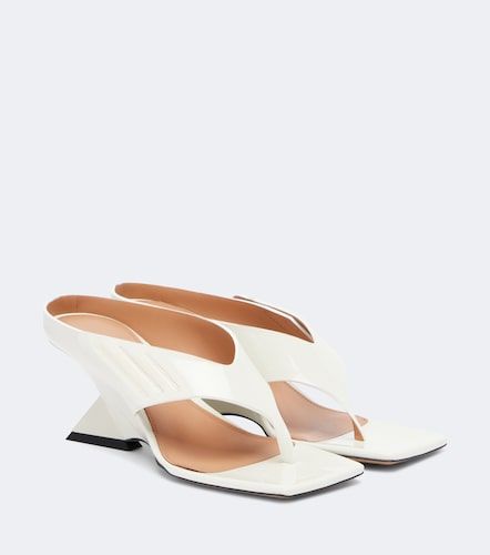 Mules compensées Cheope en cuir verni - The Attico - Modalova