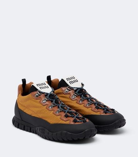 Miu Miu Baskets à logo - Miu Miu - Modalova
